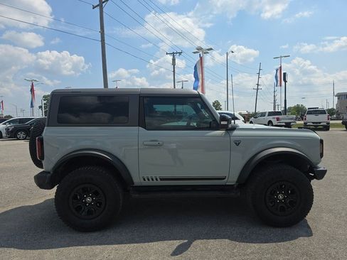 Used 2021 Ford Bronco First Edition image 4