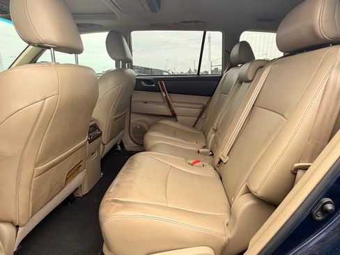 Used 2013 Toyota Highlander Limited AWD/4WD image 6