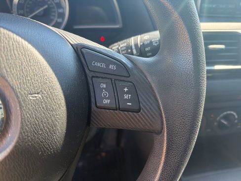 Used 2014 MAZDA MAZDA3 i Sport image 17