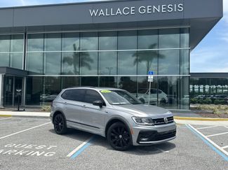 Used 2021 Volkswagen Tiguan SE R-Line FWD video 1