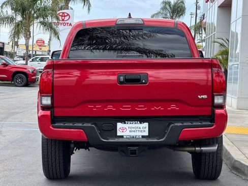 Certified 2018 Toyota Tacoma TRD Sport RWD image 6