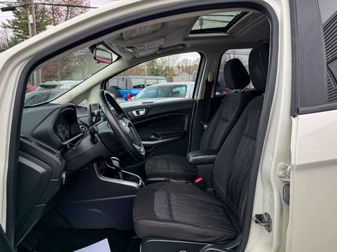 Used 2019 Ford EcoSport SE image 14