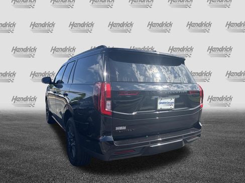 Used 2025 Ford Expedition Platinum w/ Stealth Performance Package AWD/4WD image 8