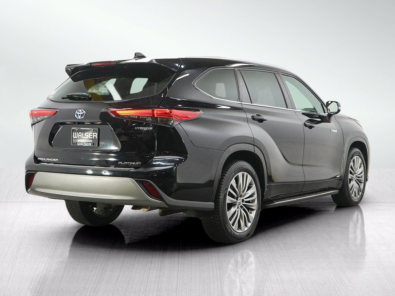 Used 2021 Toyota Highlander Platinum AWD/4WD image 5