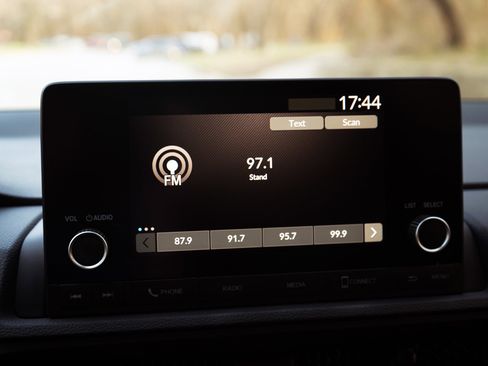 Certified 2024 Honda CR-V LX image 29