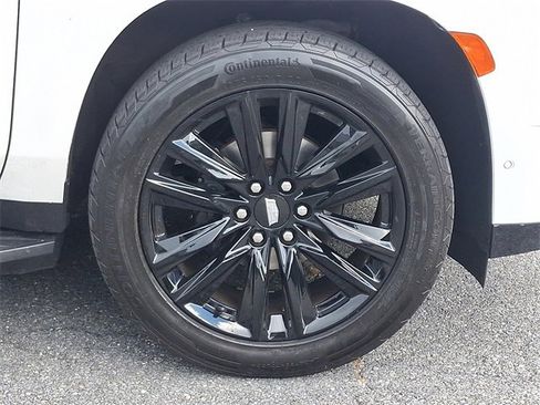 Used 2021 Cadillac Escalade Sport w/ LPO, Illumination Package image 8