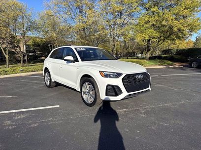 Certified 2025 Audi Q5 2.0T Premium w/ Convenience Plus Package