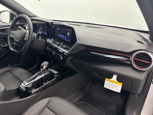 New 2026 Chevrolet Trax RS FWD image 27
