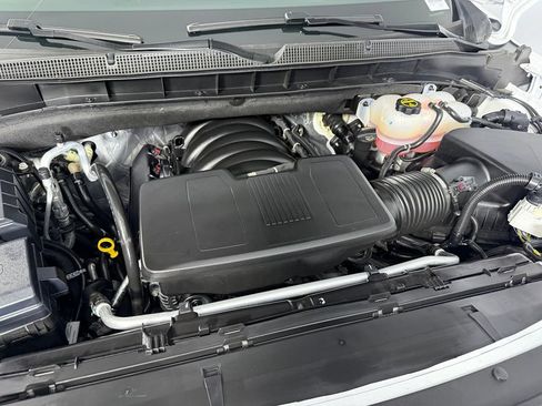 Used 2026 Chevrolet Tahoe RST RWD image 33