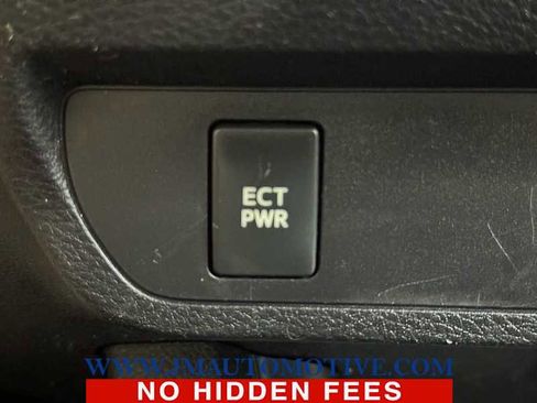 Used 2017 Toyota Tacoma SR5 image 34