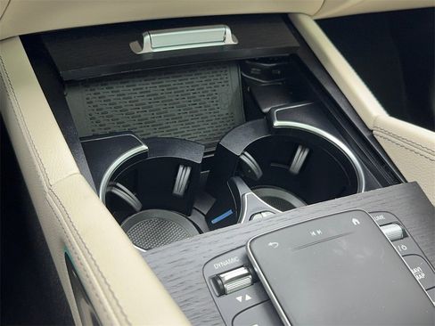 Used 2021 Mercedes-Benz GLS 450 4MATIC image 33