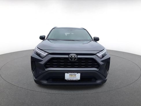 Used 2025 Toyota RAV4 LE AWD/4WD image 4