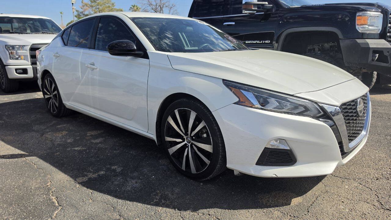 Used 2022 Nissan Altima 2.5 SR FWD image 1