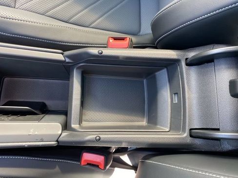 New 2025 Volkswagen Tiguan SE image 41