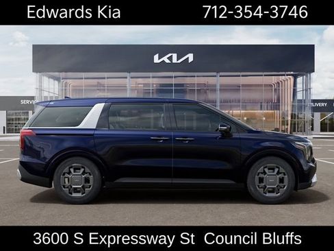 New 2026 Kia Carnival EX FWD image 8