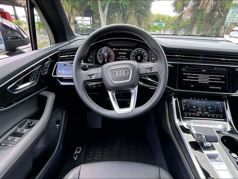 New 2026 Audi Q7 3.0T Premium Plus AWD/4WD image 19