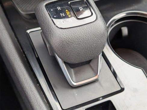 Used 2023 Nissan Rogue SV image 22