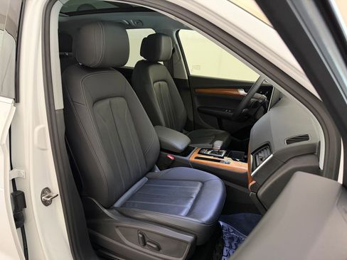 Used 2023 Audi Q5 2.0T Premium w/ Convenience Package AWD/4WD image 33