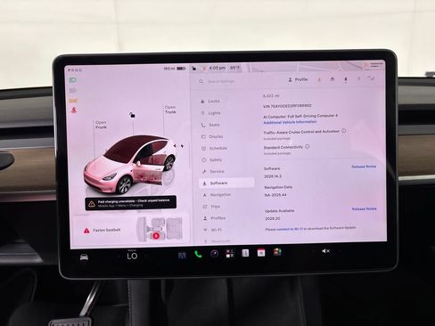 Used 2024 Tesla Model Y 2WD image 13