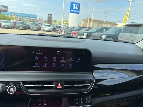 Used 2025 Kia Seltos S FWD image 33