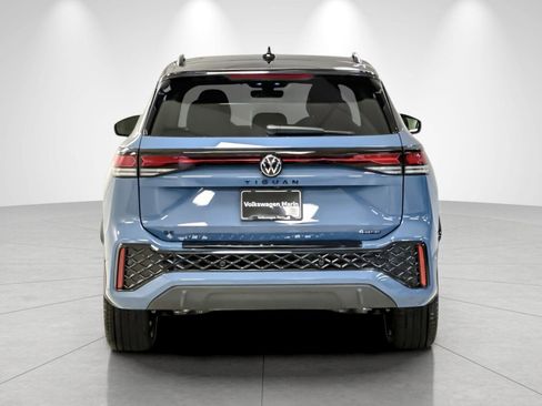 New 2026 Volkswagen Tiguan SE R-Line AWD/4WD image 4