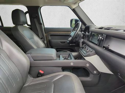 Used 2020 Land Rover Defender 110 S AWD/4WD image 26