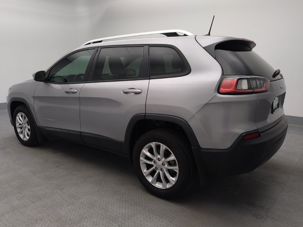 Used 2020 Jeep Cherokee Latitude FWD image 3