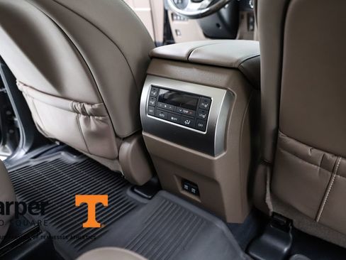 Used 2022 Lexus GX 460 Premium w/ Accessory Package image 77