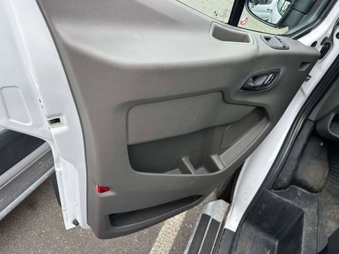 Used 2024 Ford Transit 250 Low Roof w/ Exterior Upgrade Package image 15