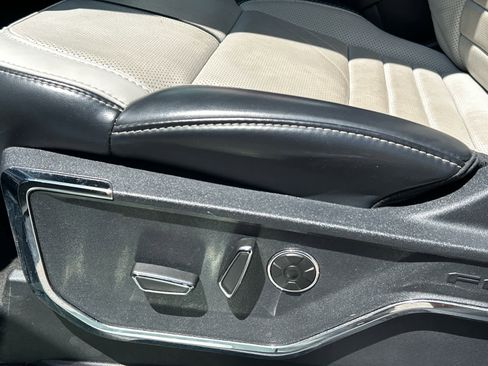 Used 2024 Ford F150 Lightning Platinum image 24