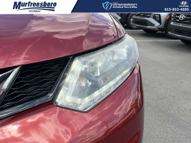 Used 2015 Nissan Rogue SV w/ SV Premium Package FWD image 9