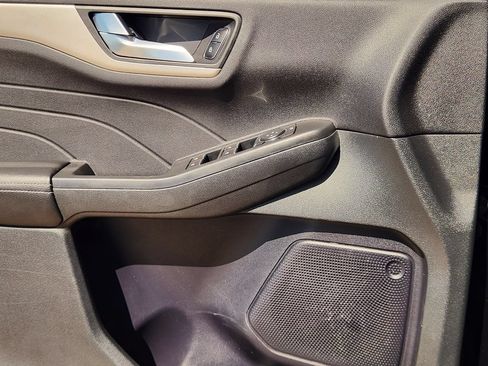 Used 2022 Ford Escape SEL FWD image 22