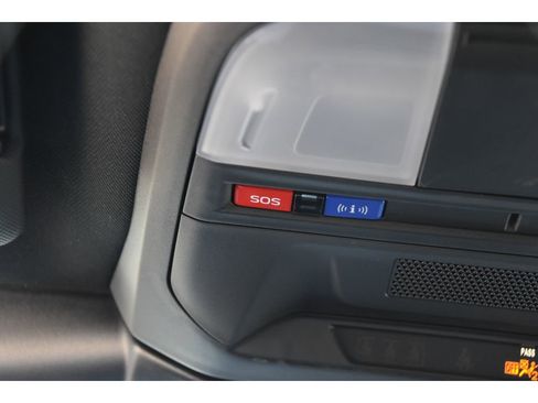 Certified 2025 Subaru Crosstrek 2.5i Sport w/ Crosstrek Mirror Package image 35