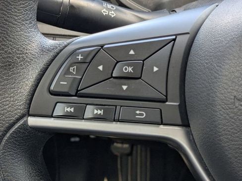 Used 2023 Nissan Altima 2.5 SV image 23