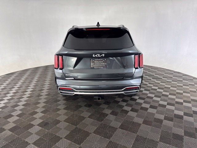 Used 2023 Kia Sorento S w/ Panoramic Sunroof Package FWD image 6