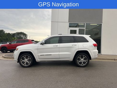 Used 2021 Jeep Grand Cherokee Overland AWD/4WD image 3