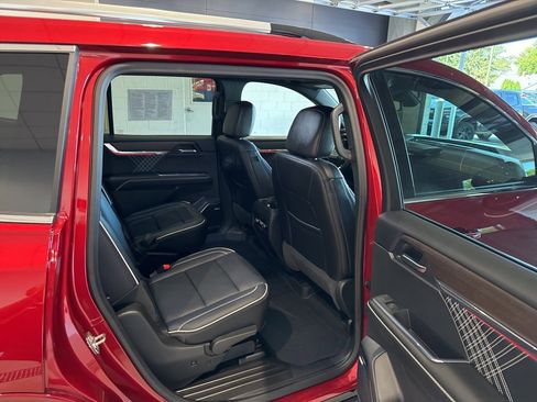 Used 2024 GMC Acadia Denali w/ LPO, Floor Liner Package image 14