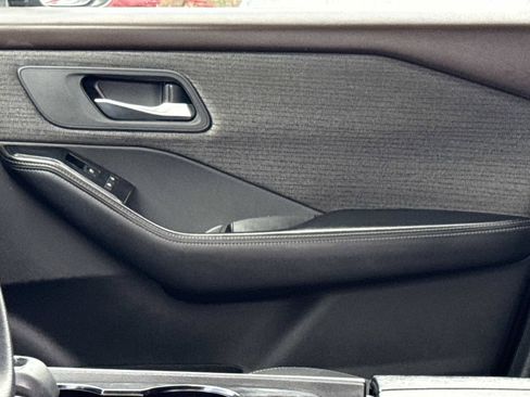 Certified 2022 Nissan Rogue SV FWD image 21
