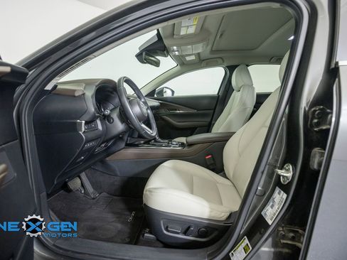 Used 2023 MAZDA CX-30 AWD 2.5 S w/ Premium Package image 11