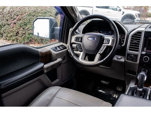 Used 2015 Ford F150 Lariat w/ Equipment Group 501A Mid image 14