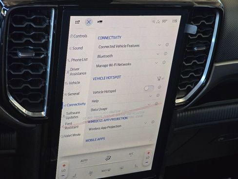 Used 2025 Ford Ranger XLT w/ Equipment Group 301A High image 21