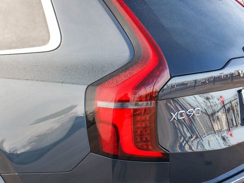 New 2026 Volvo XC90 T8 Ultra w/ Protection Package Premier image 11