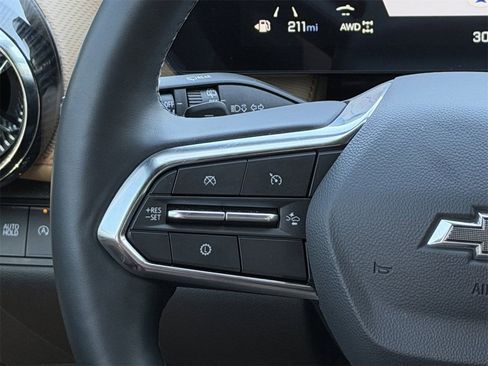 New 2026 Chevrolet Equinox ACTIV w/ Safety and Technology Package image 13