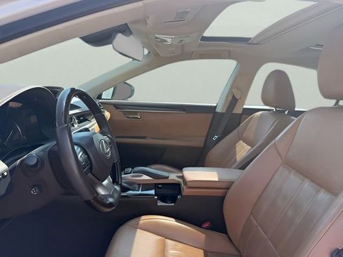 Used 2017 Lexus ES 350 w/ Luxury Package FWD image 12