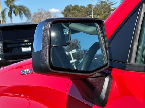 Used 2025 Chevrolet Silverado 1500 LT image 50