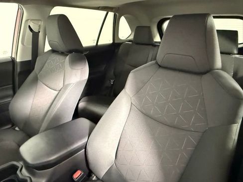 Used 2023 Toyota RAV4 XLE w/ Convenience Package image 31