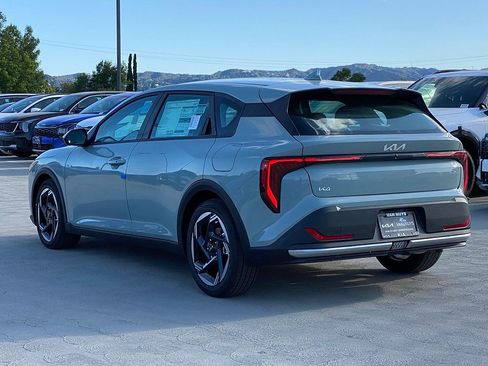 New 2026 Kia K4 EX FWD image 6