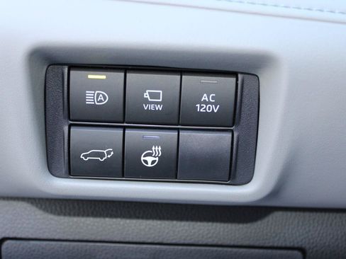 Used 2026 Toyota Highlander Platinum AWD/4WD image 18