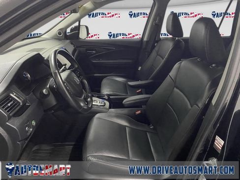 Used 2021 Honda Pilot Touring image 10