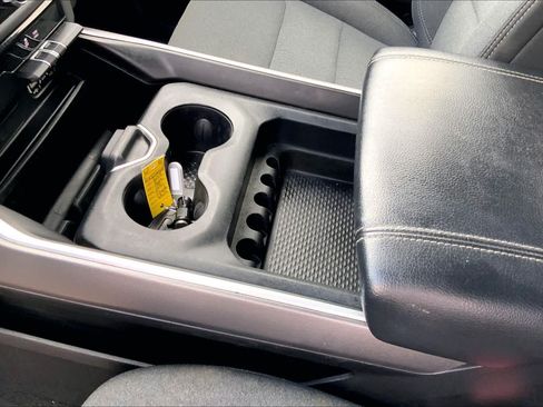Used 2019 RAM 1500 Big Horn AWD/4WD image 16